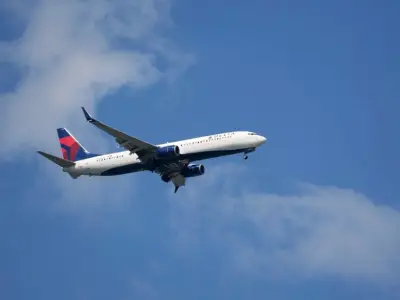 Pilot arrested on child sex abuse material charges after landing at San Francisco airport
