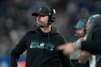 Handing out 10 awards from the Eagles-Giants game