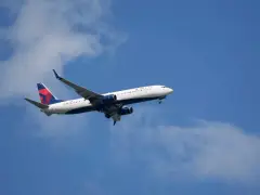 Pilot arrested on child sex abuse material charges after landing at San Francisco airport