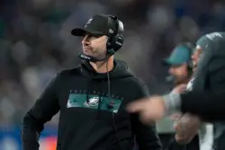 Handing out 10 awards from the Eagles-Giants game
