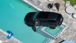 Driver crashes into pool in Harwich